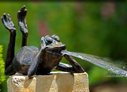 small bronze happy frog statue fountain wholesale at Wholesale Pots