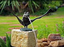 small bronze sporty frog statue fountain wholesale at Wholesale Pots